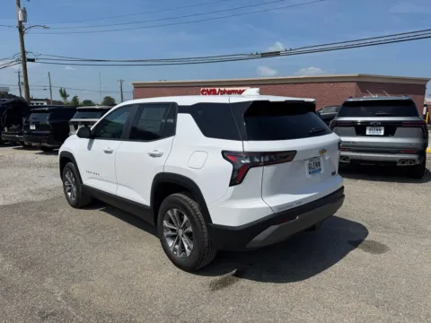 More photos of 2027 Chevrolet Equinox LT at Glenn Chevrolet, KY