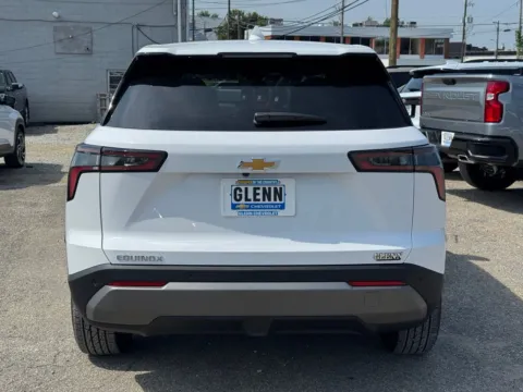 More photos of 2027 Chevrolet Equinox LT at Glenn Chevrolet, KY
