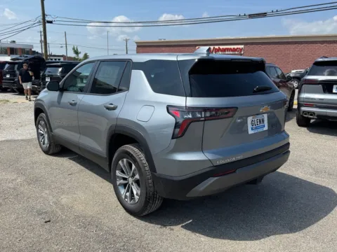 More photos of 2027 Chevrolet Equinox LT at Glenn Chevrolet, KY