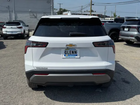 More photos of 2027 Chevrolet Equinox LT at Glenn Chevrolet, KY