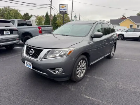 Photos of 2015 Nissan Pathfinder SV for sale in Eminence, KY at Glenn Chevrolet