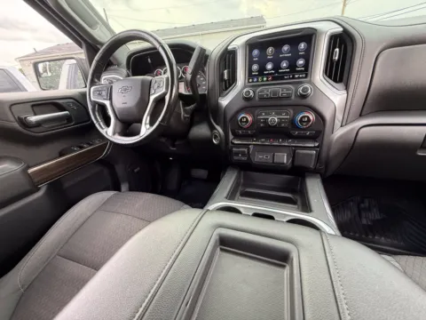 More photos of 2019 Chevrolet Silverado 1500 RST at Glenn Chevrolet, KY