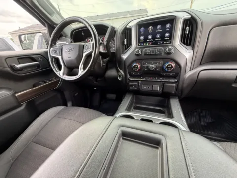 More photos of 2019 Chevrolet Silverado 1500 RST at Glenn Chevrolet, KY
