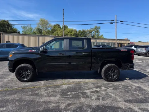 Another view of 2026 Chevrolet Silverado 1500 Custom Trail Boss for sale in Eminence, KY at Glenn Chevrolet
