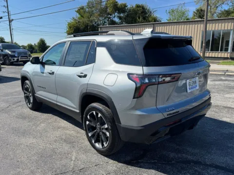 More photos of 2027 Chevrolet Equinox RS at Glenn Chevrolet, KY