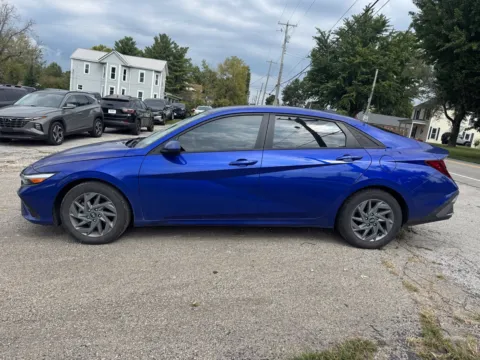Another view of 2024 Hyundai Elantra SEL for sale in Eminence, KY at Glenn Chevrolet