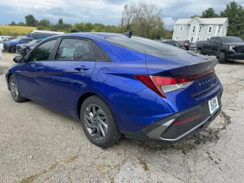 More photos of 2024 Hyundai Elantra SEL at Glenn Chevrolet, KY