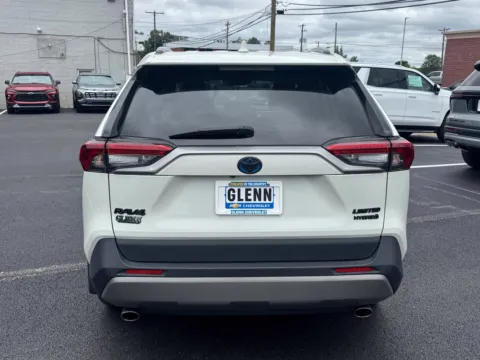 More photos of 2022 Toyota RAV4 Hybrid Limited at Glenn Chevrolet, KY