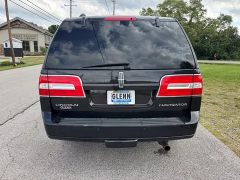 More photos of 2014 Lincoln Navigator at Glenn Chevrolet, KY