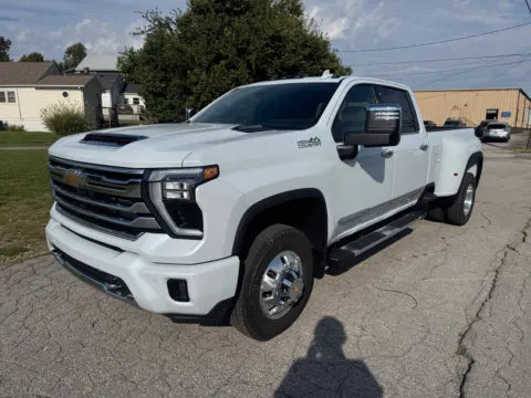 Photos of 2026 Chevrolet Silverado 3500 HD High Country for sale in Eminence, KY at Glenn Chevrolet