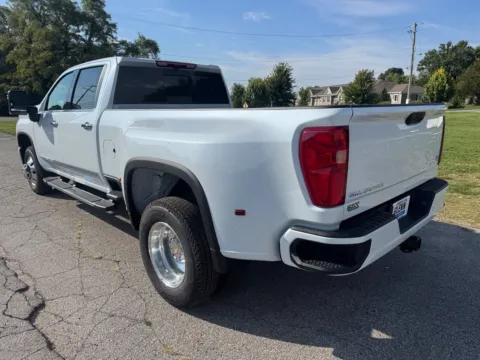 More photos of 2026 Chevrolet Silverado 3500 HD High Country at Glenn Chevrolet, KY