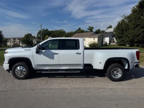 Another view of 2026 Chevrolet Silverado 3500 HD High Country for sale in Eminence, KY at Glenn Chevrolet