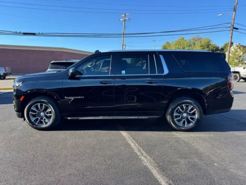 Another view of 2022 Chevrolet Suburban LT for sale in Eminence, KY at Glenn Chevrolet