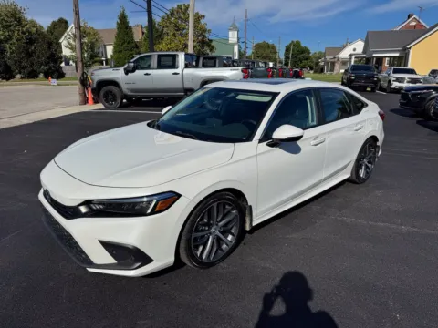 Photos of 2024 Honda Civic Touring for sale in Eminence, KY at Glenn Chevrolet