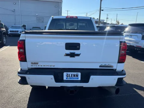More photos of 2016 Chevrolet Silverado 3500 HD High Country at Glenn Chevrolet, KY