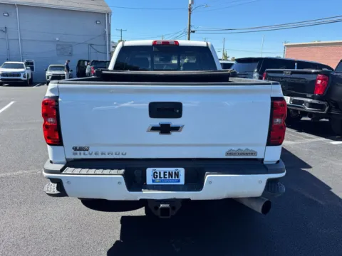 More photos of 2016 Chevrolet Silverado 3500 HD High Country at Glenn Chevrolet, KY