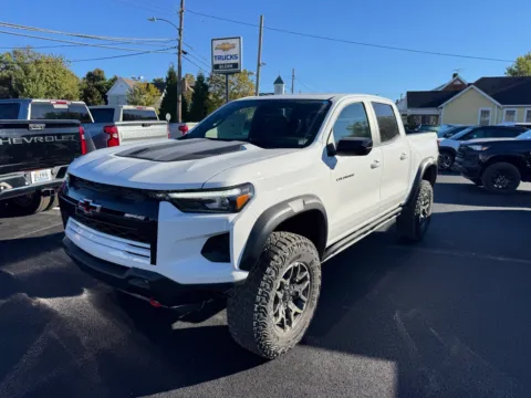 Photos of 2026 Chevrolet Colorado ZR2 for sale in Eminence, KY at Glenn Chevrolet