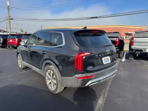 More photos of 2021 Kia Telluride S at Glenn Chevrolet, KY