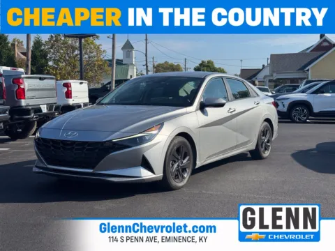 Silver 2022 Hyundai Elantra SEL for sale in Eminence, KY