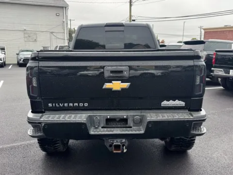 More photos of 2018 Chevrolet Silverado 2500 HD High Country at Glenn Chevrolet, KY