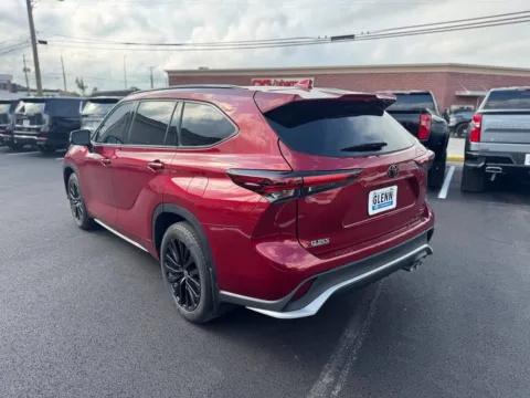 More photos of 2024 Toyota Highlander XSE at Glenn Chevrolet, KY