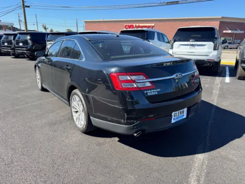More photos of 2017 Ford Taurus Limited at Glenn Chevrolet, KY