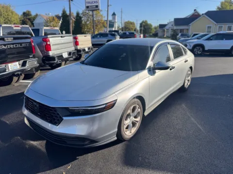 Photos of 2025 Honda Accord LX for sale in Eminence, KY at Glenn Chevrolet
