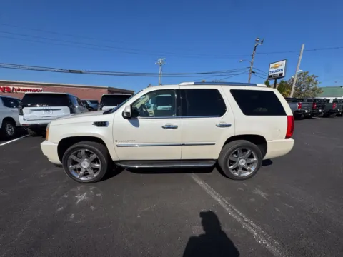 Another view of 2007 Cadillac Escalade for sale in Eminence, KY at Glenn Chevrolet