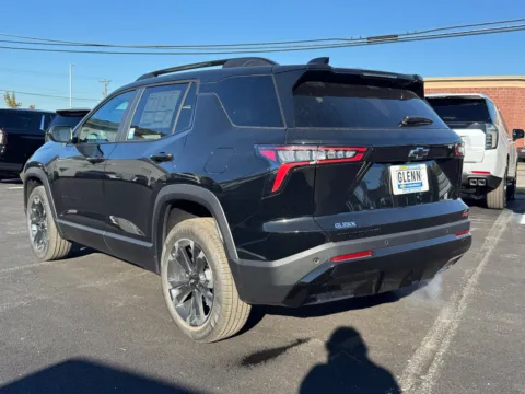 More photos of 2027 Chevrolet Equinox RS at Glenn Chevrolet, KY