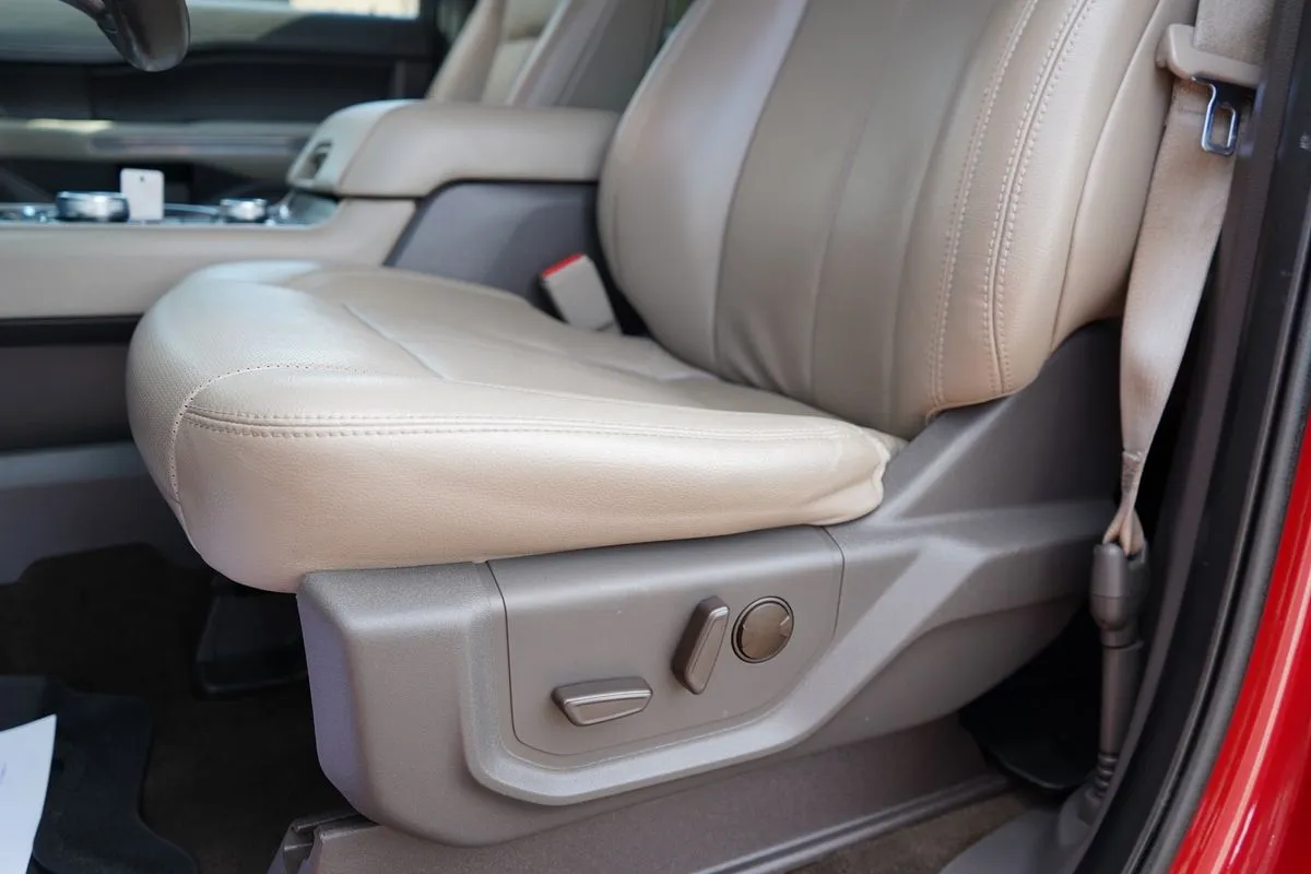 2021 Ford Expedition XLT - Photo 24