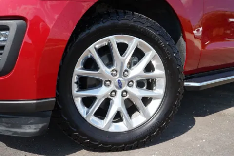 More photos of 2021 Ford Expedition XLT at West Plains Auto World, MO