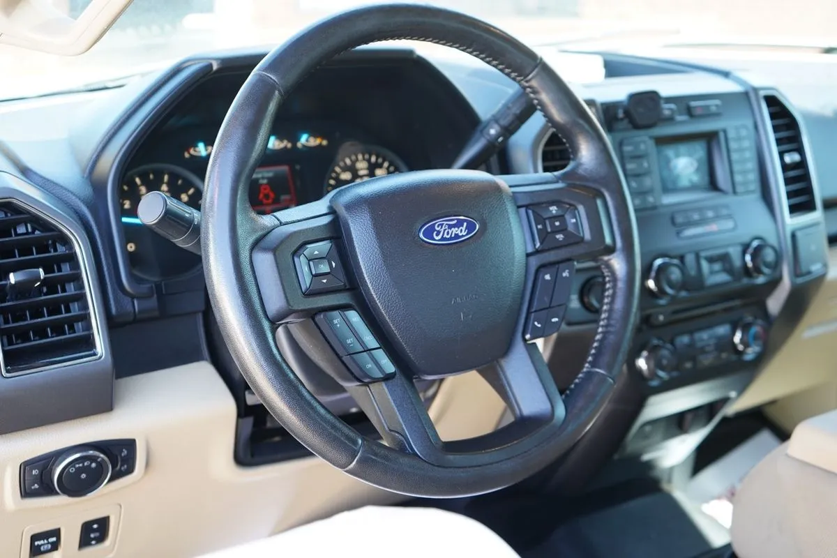Ford F-150 photo 26