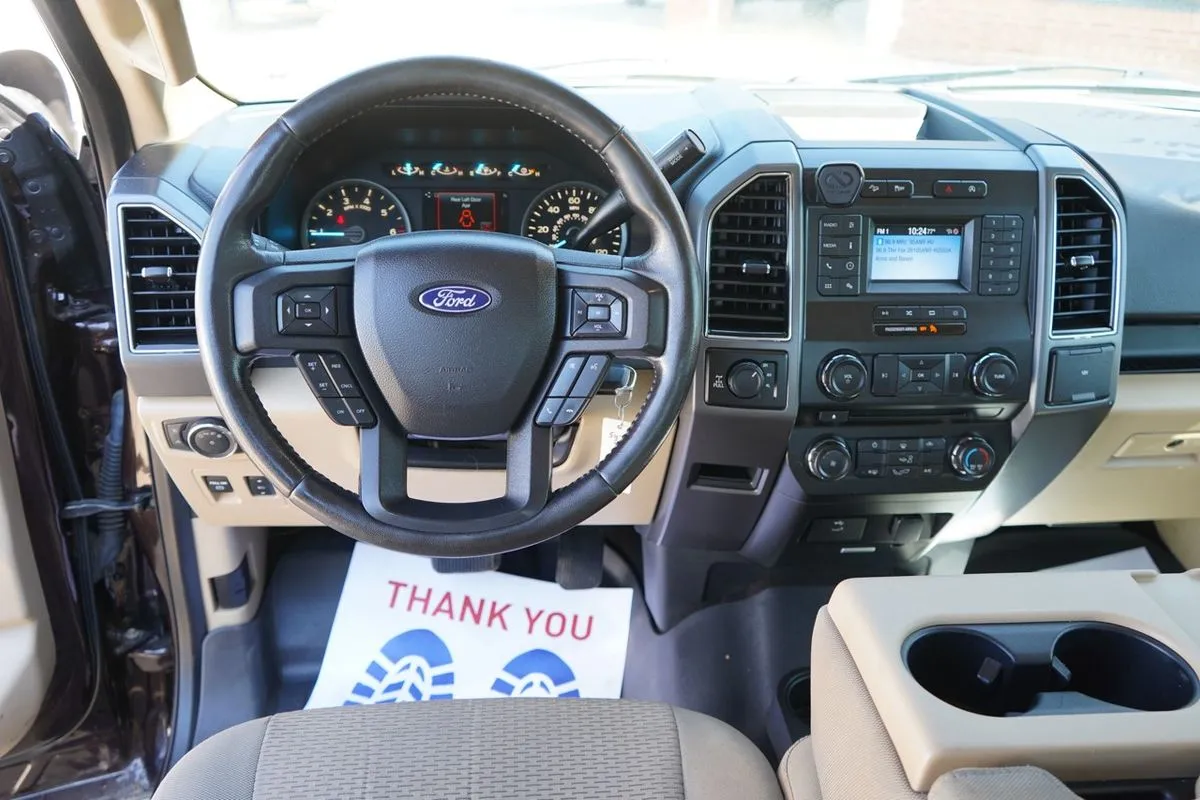 Ford F-150 photo 18