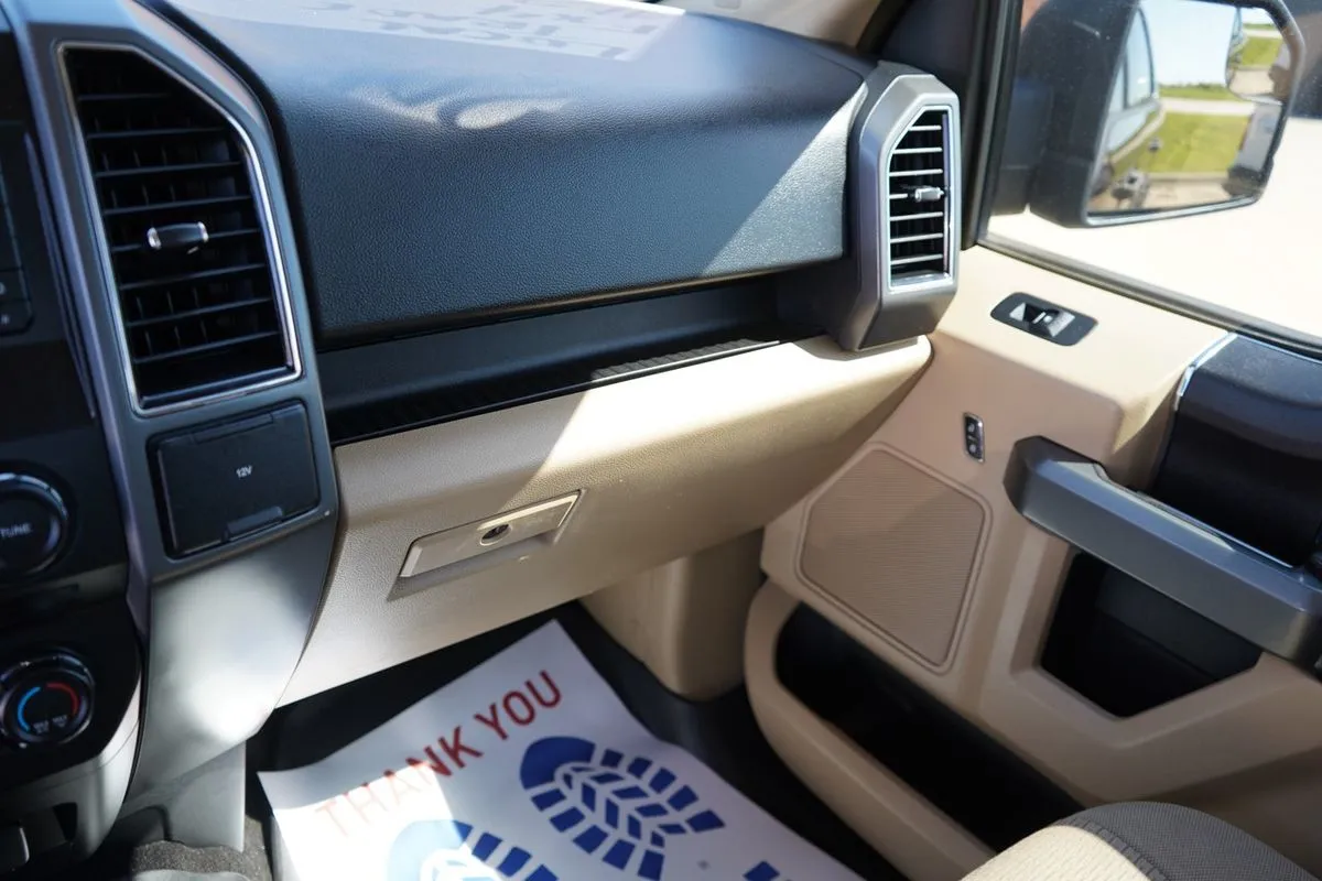 Ford F-150 photo 24