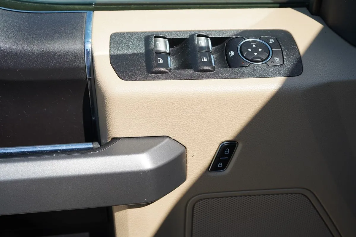 Ford F-150 photo 28