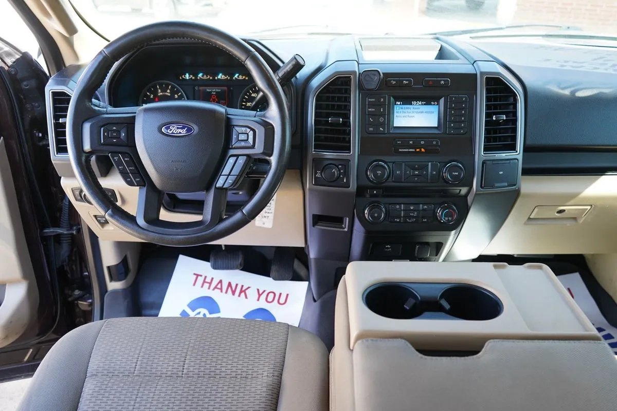 Ford F-150 photo 17