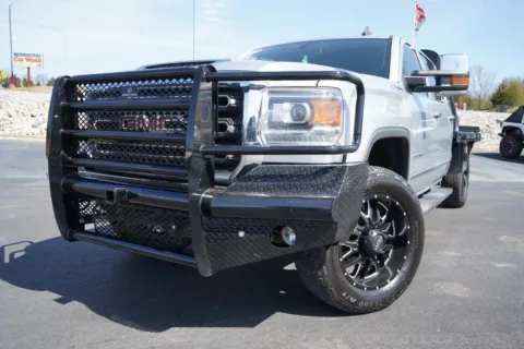 Photos of 2019 GMC Sierra 2500 HD SLT for sale in West Plains, MO at West Plains Auto World