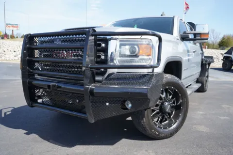 Photos of 2019 GMC Sierra 2500 HD SLT for sale in West Plains, MO at West Plains Auto World