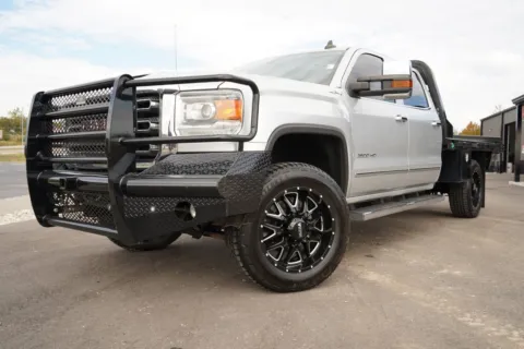 Silver 2019 GMC Sierra 2500 HD SLT for sale in West Plains, MO