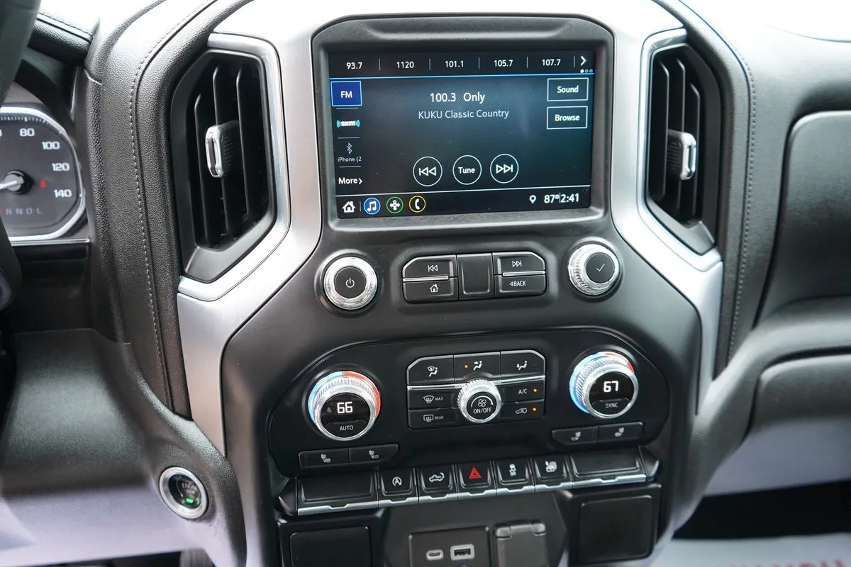 GMC Sierra photo 27