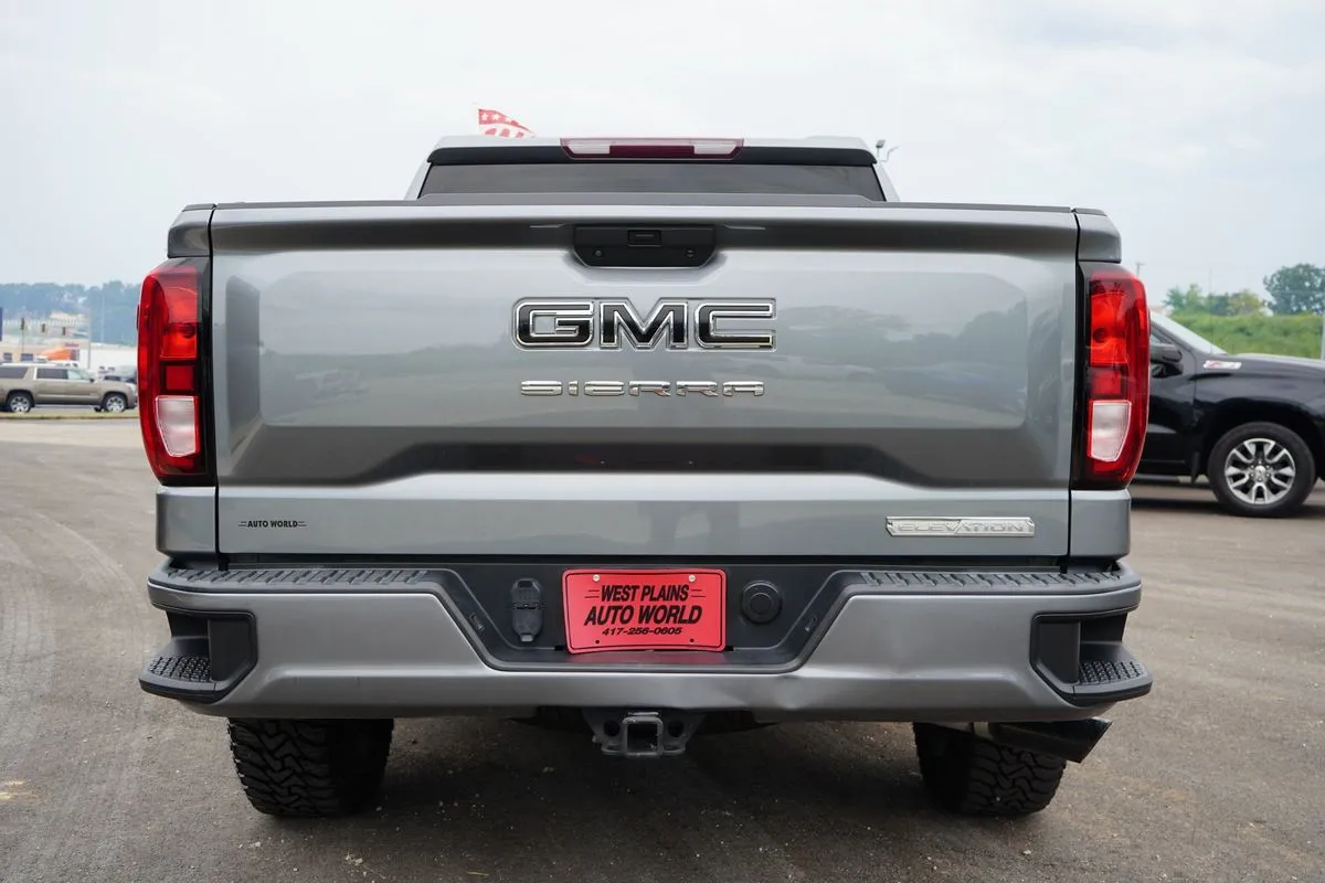GMC Sierra photo 9