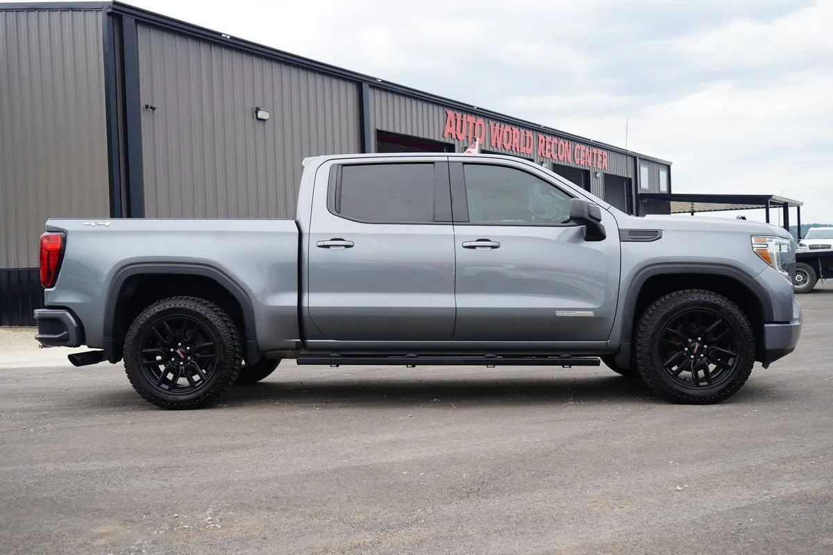 GMC Sierra photo 12
