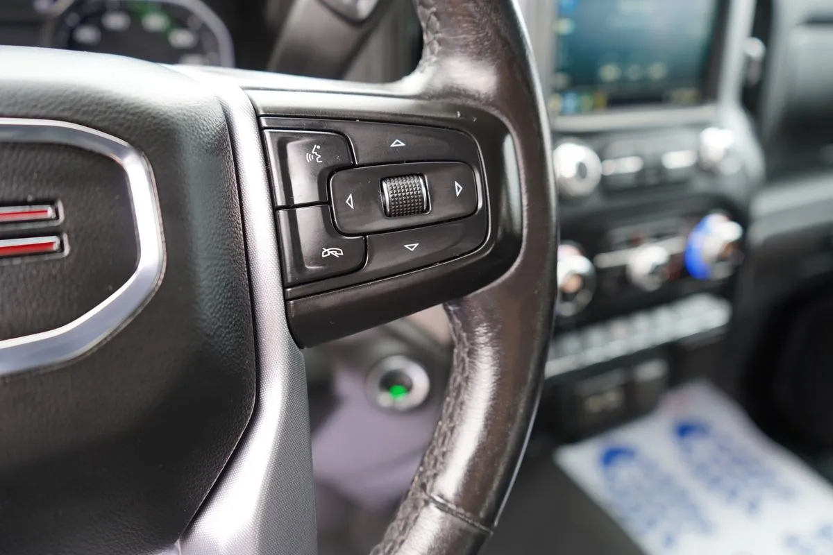 GMC Sierra photo 25