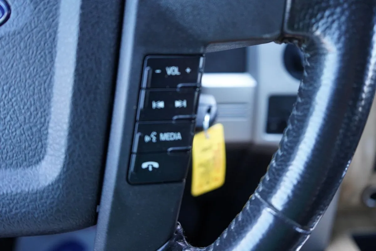 Ford F-150 photo 26