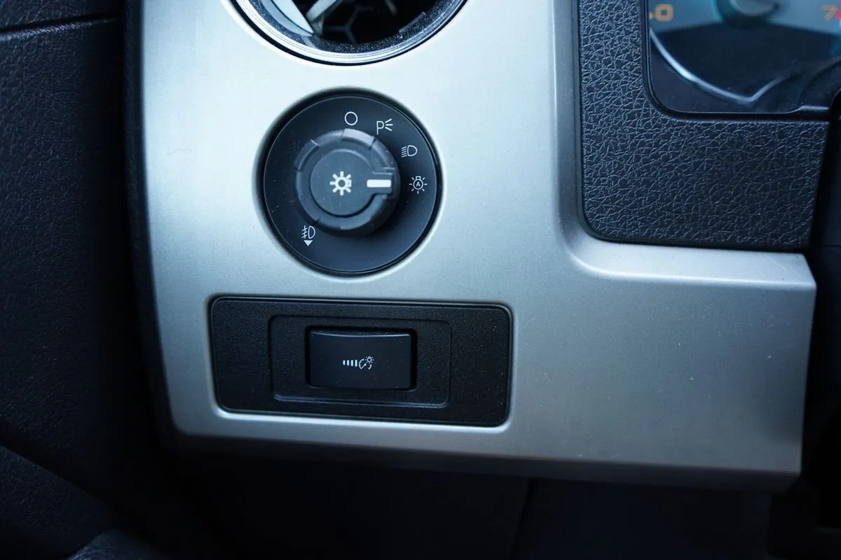 Ford F-150 photo 27