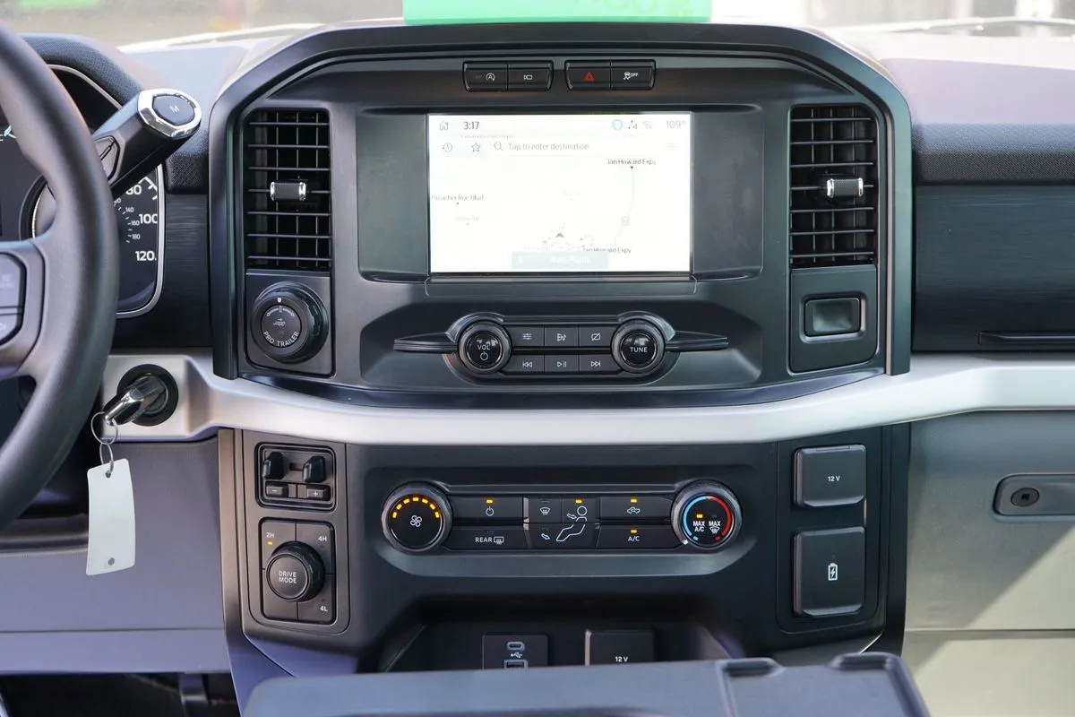 Ford F-150 photo 37