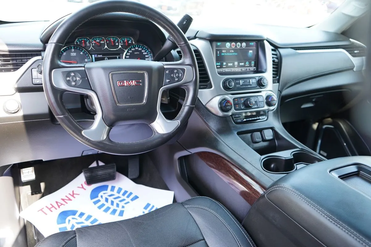 GMC Yukon XL photo 16