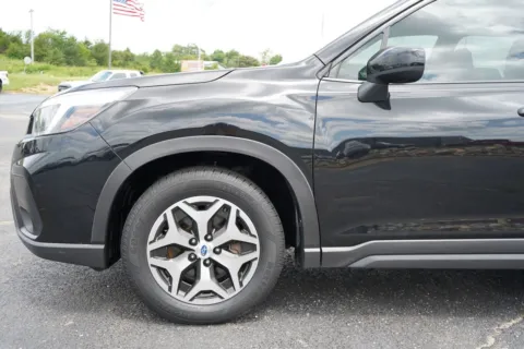 More photos of 2019 Subaru Forester Premium at West Plains Auto World, MO