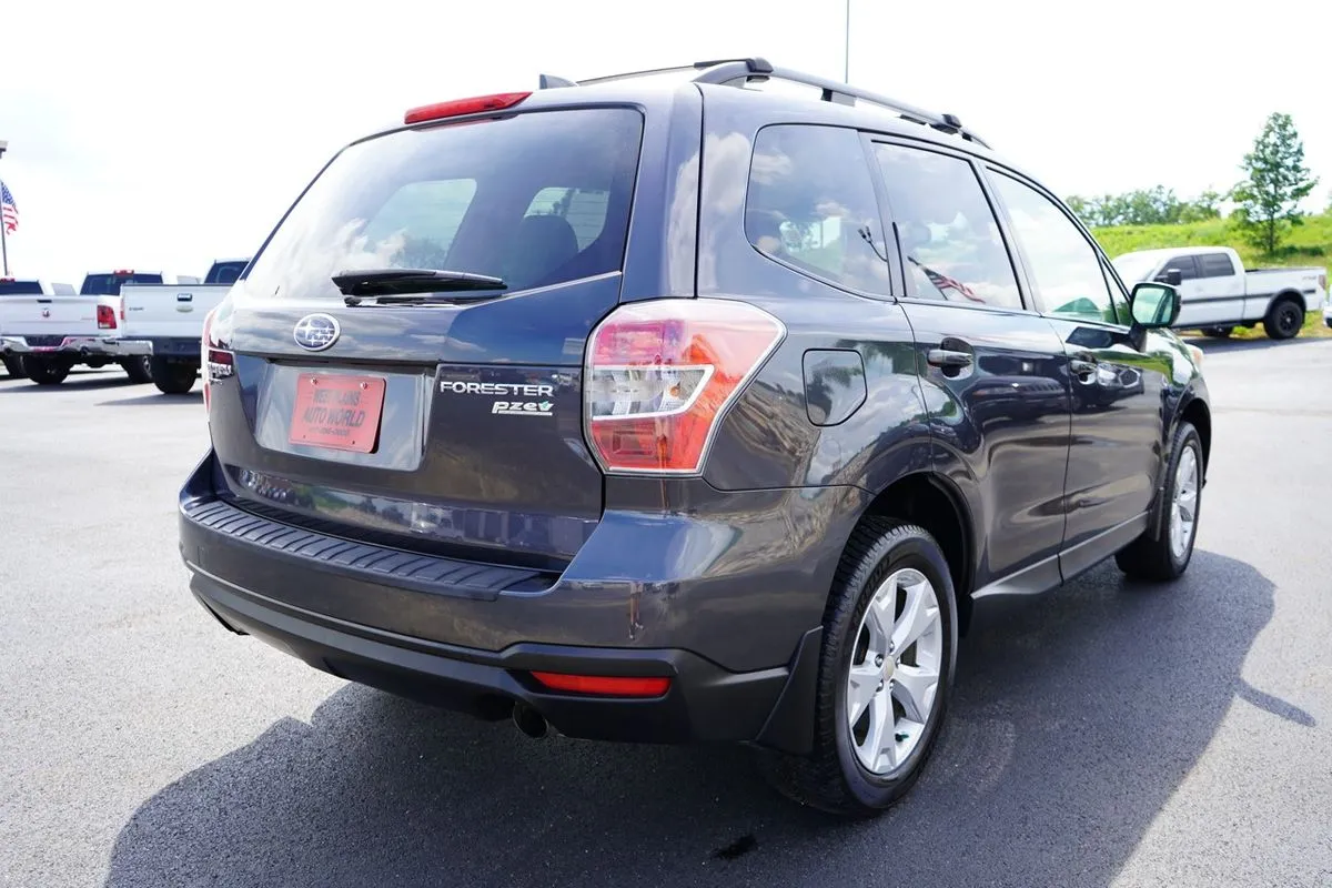 Subaru Forester photo 9