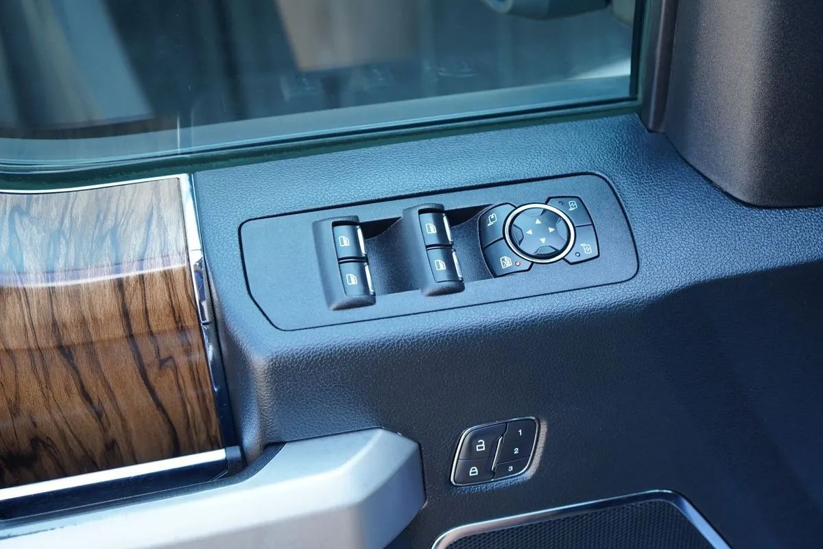 Ford F-150 photo 41